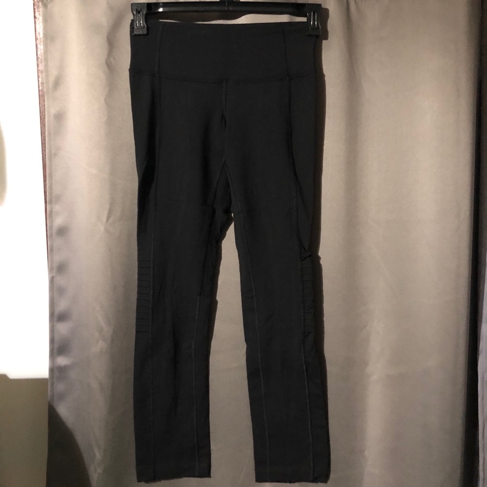 Lululemon leggings- size 6
